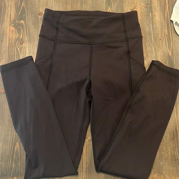 Lululemon invigorate legging that is not made anymore - Picture 2 of 4